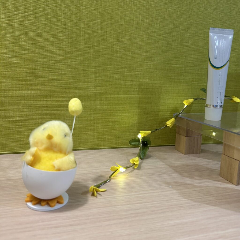 クリニックはイースター気分でしたが端午の節句にチェンジしました　ささやかなこだわりです