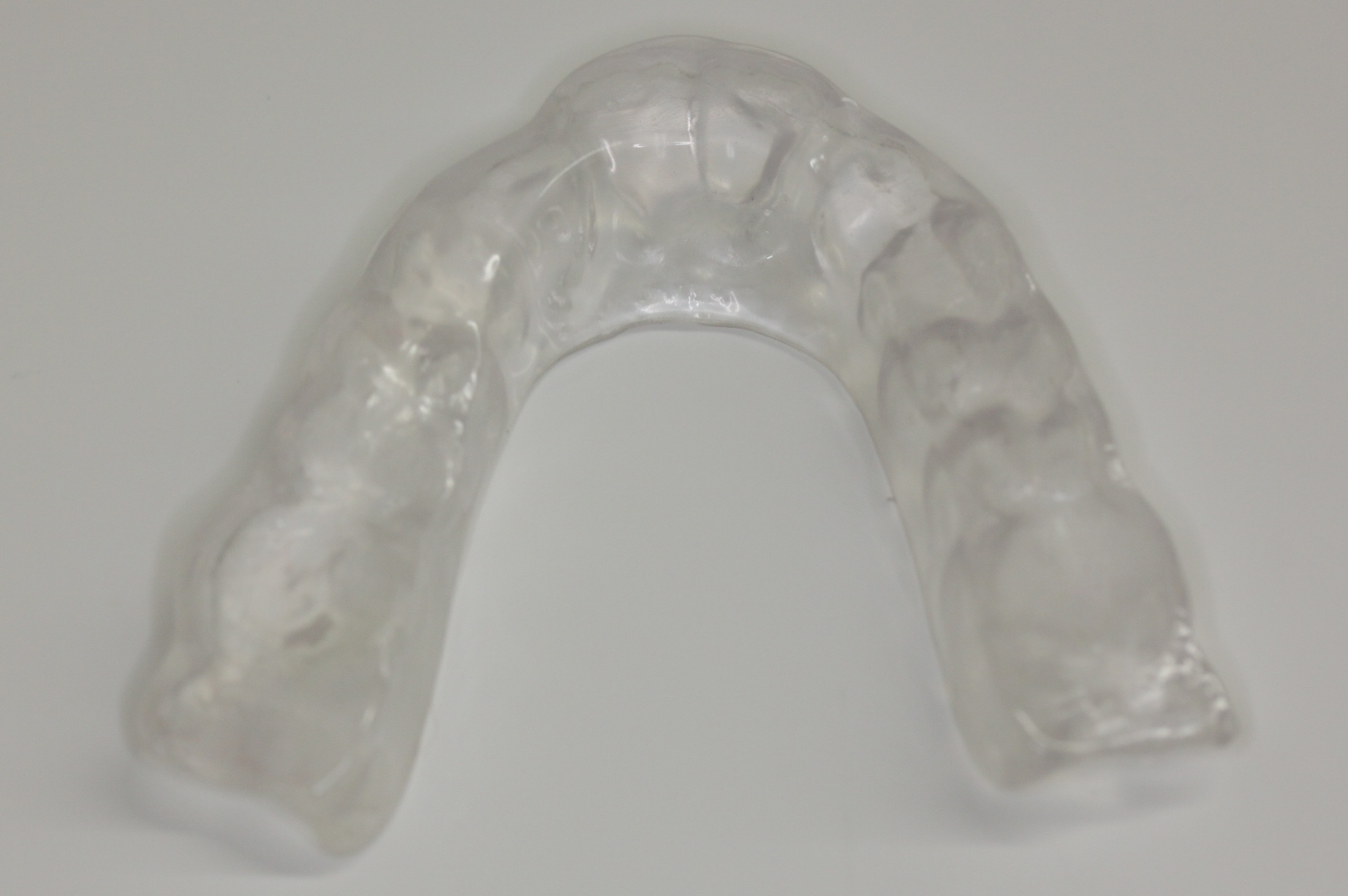 歯ぎしりによる歯の磨耗の防止  食いしばりによる歯の破折の防止