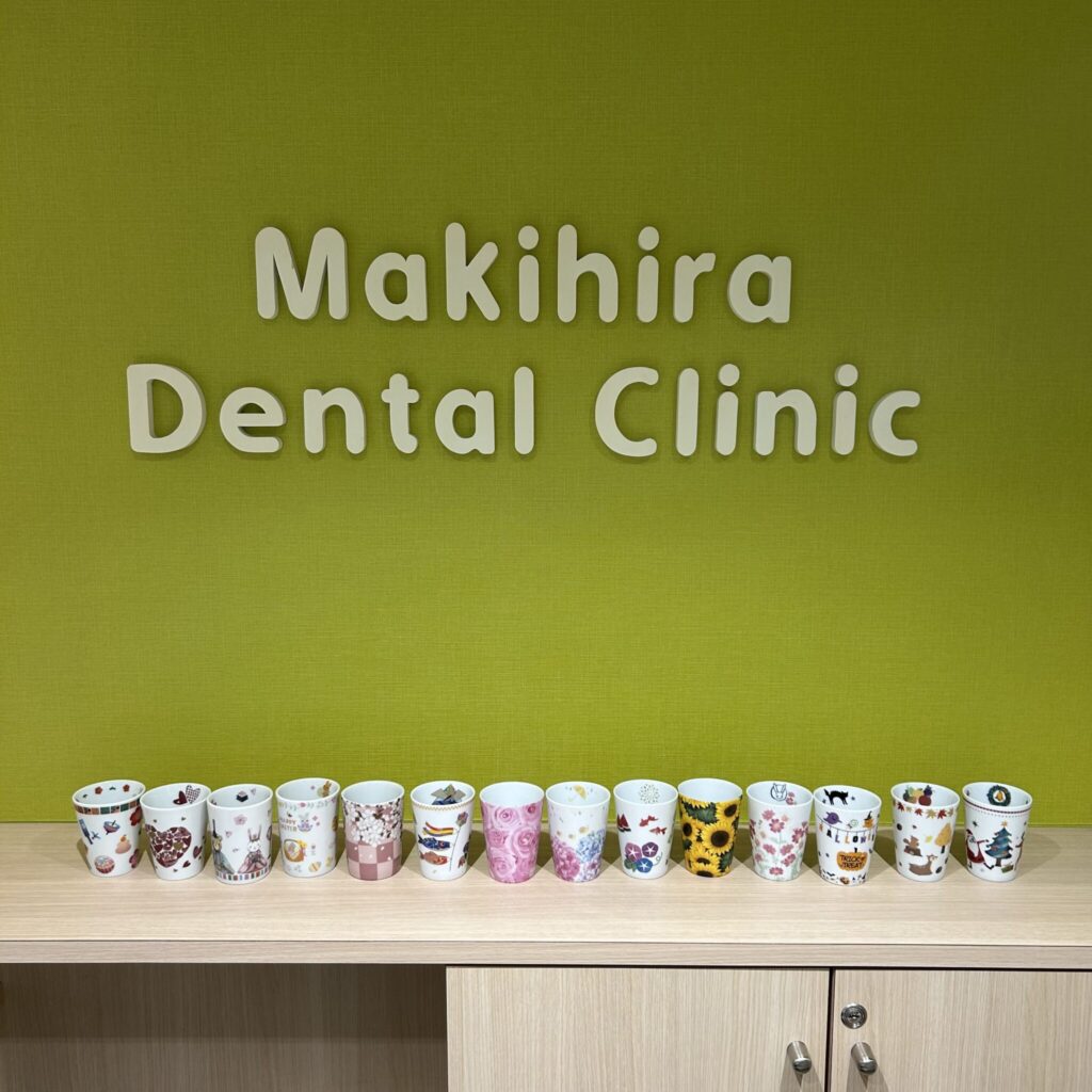 ささやかなこだわりシリーズのペンたてをすべて並べてみました　アトリエショコラさんの作品です 素敵ですよ